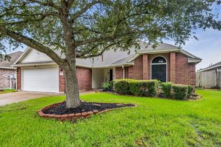 657 26th Avenue N, Texas City, TX 77590