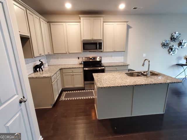 7060 Mimosa Bluff, Lithonia, GA 30038