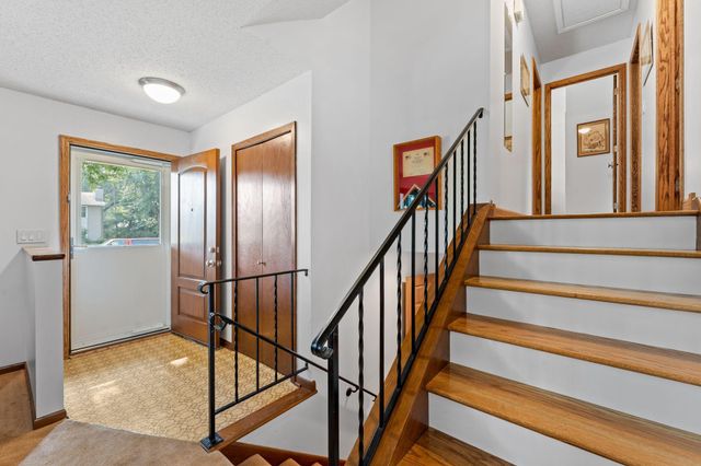 4265 N Nybro Lane, Eagan, MN 55123