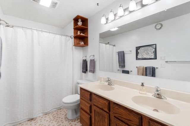 4265 N Nybro Lane, Eagan, MN 55123