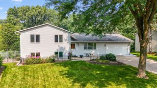 4265 N Nybro Lane, Eagan, MN 55123