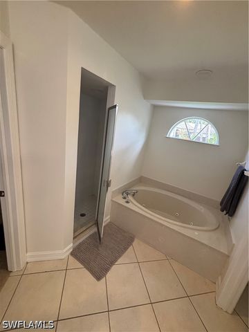 1166 Royal Palm DR, Naples, FL 34103