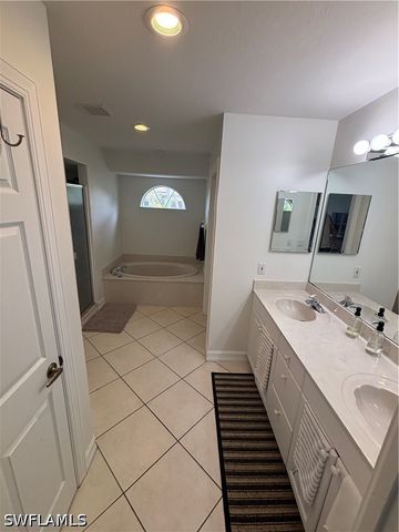 1166 Royal Palm DR, Naples, FL 34103