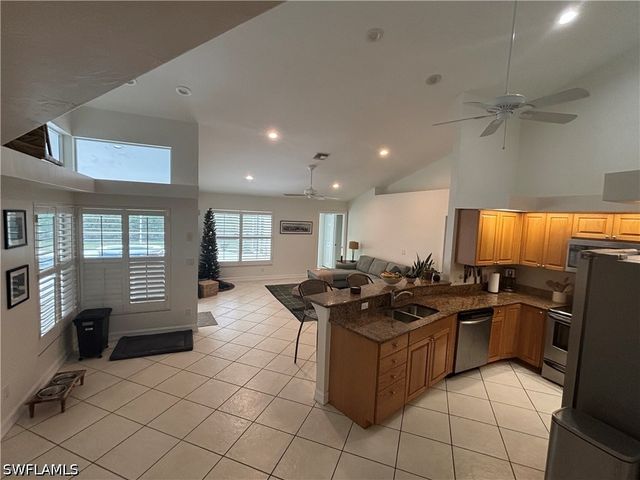 1166 Royal Palm DR, Naples, FL 34103