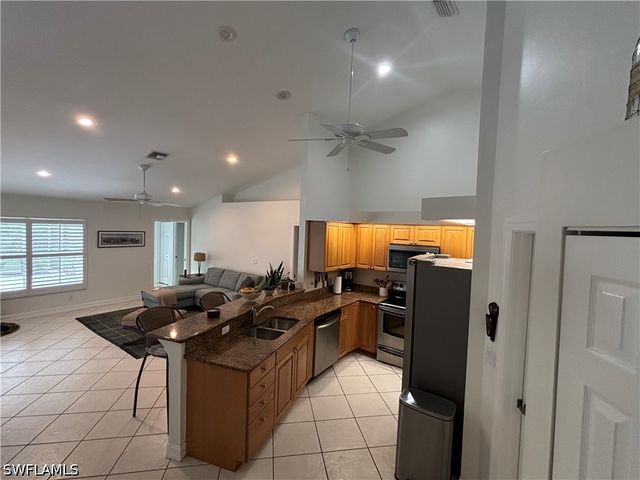 1166 Royal Palm DR, Naples, FL 34103