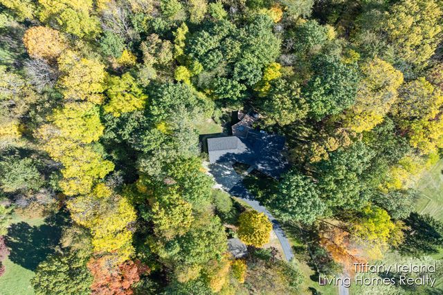 7244 Packer Drive Ne, Plainfield Twp, MI 49306