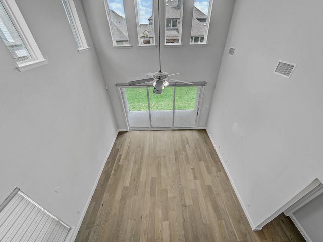 861 Lady Tessala Avenue, Lewisville, TX 75056