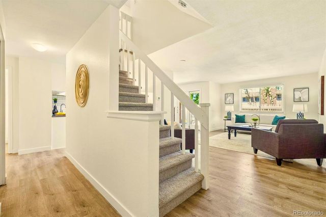 2906 S Parker Court, Aurora, CO 80014