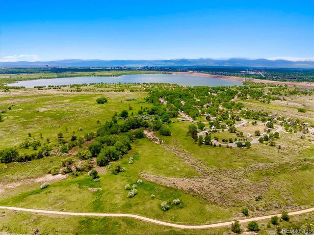 2906 S Parker Court, Aurora, CO 80014