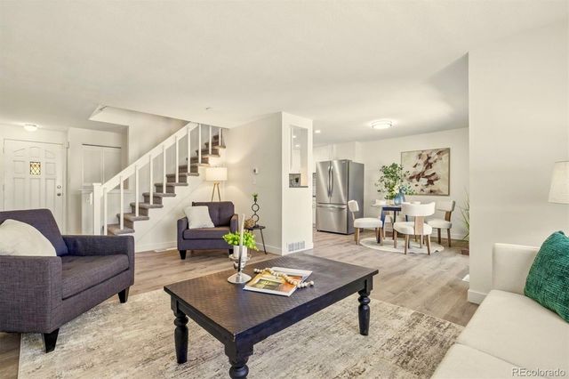2906 S Parker Court, Aurora, CO 80014