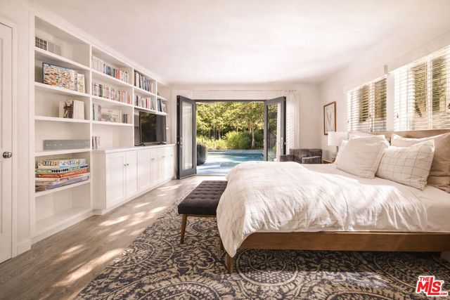 576 E Channel Road, Santa Monica, CA 90402