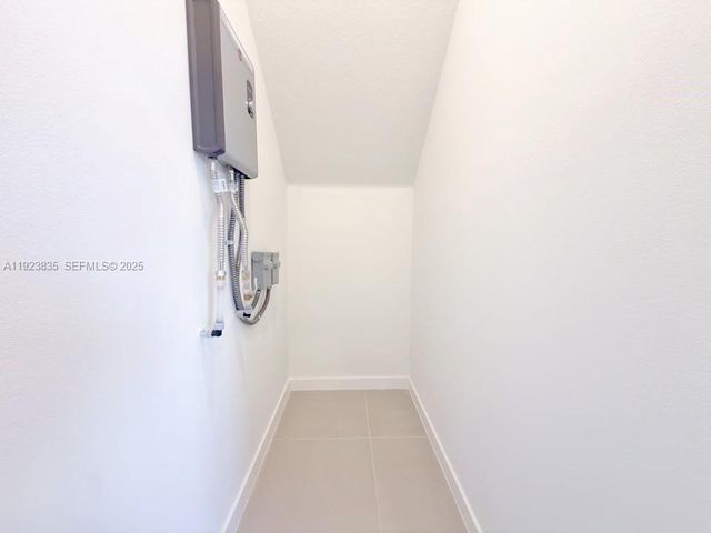 196 NE 13th Ter 0, Homestead, FL 33033