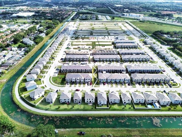 196 NE 13th Ter 0, Homestead, FL 33033