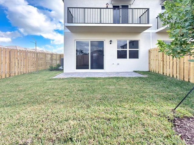 196 NE 13th Ter 0, Homestead, FL 33033