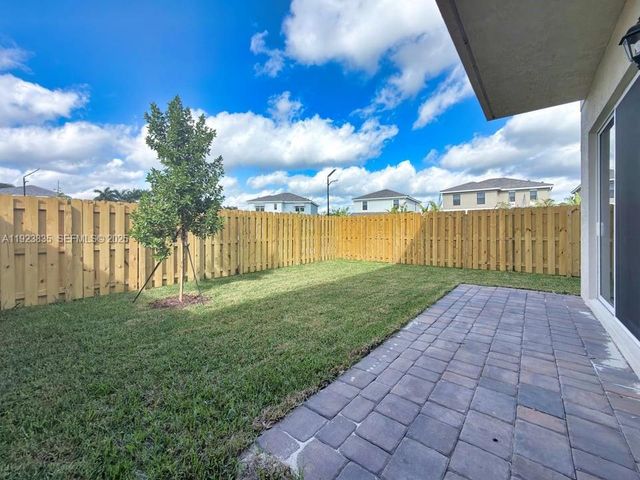 196 NE 13th Ter 0, Homestead, FL 33033