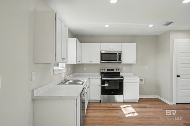 76 Fincher Lane, Loxley, AL 36551