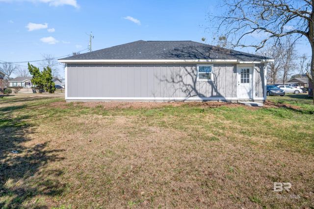 76 Fincher Lane, Loxley, AL 36551