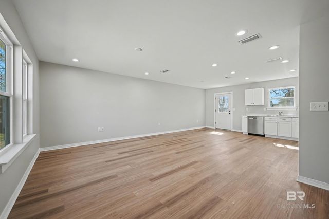 76 Fincher Lane, Loxley, AL 36551