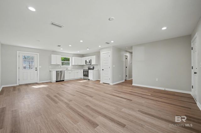 76 Fincher Lane, Loxley, AL 36551