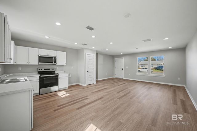 76 Fincher Lane, Loxley, AL 36551