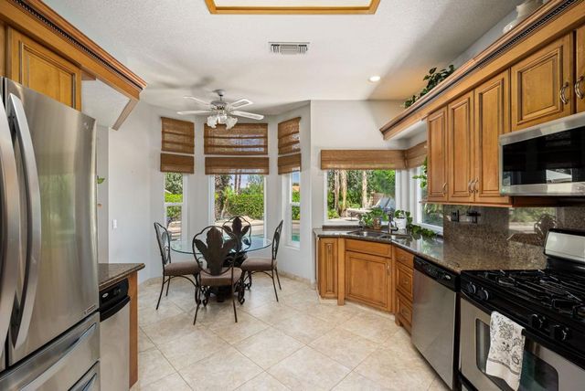 370 Links Drive, Palm Desert, CA 92211