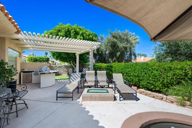 370 Links Drive, Palm Desert, CA 92211