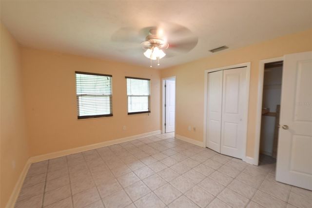 7616 SW 10TH AVENUE, Gainesville, FL 32607