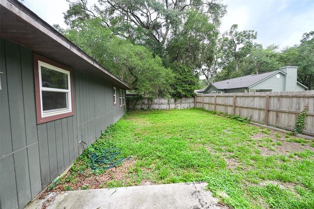 7616 SW 10TH AVENUE, Gainesville, FL 32607