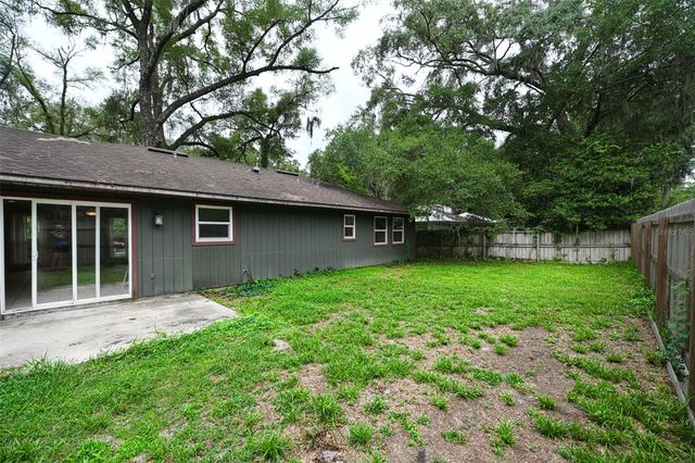 7616 SW 10TH AVENUE, Gainesville, FL 32607