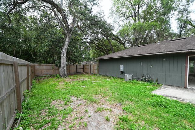 7616 SW 10TH AVENUE, Gainesville, FL 32607
