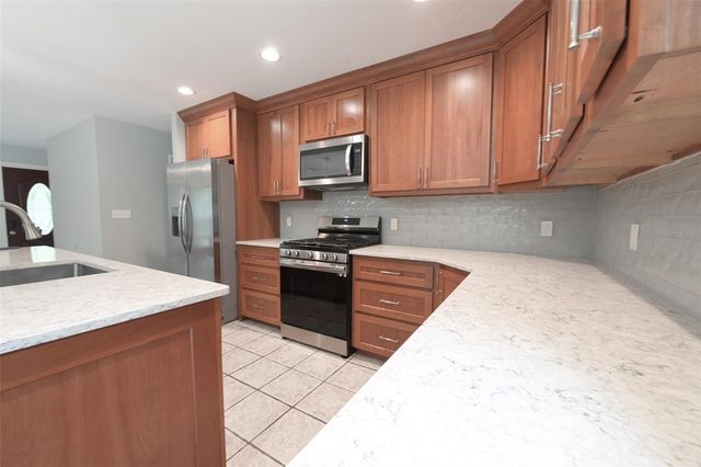 7616 SW 10TH AVENUE, Gainesville, FL 32607