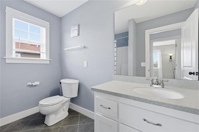 3733 S Thompson Circle, Kansas City, KS 66103