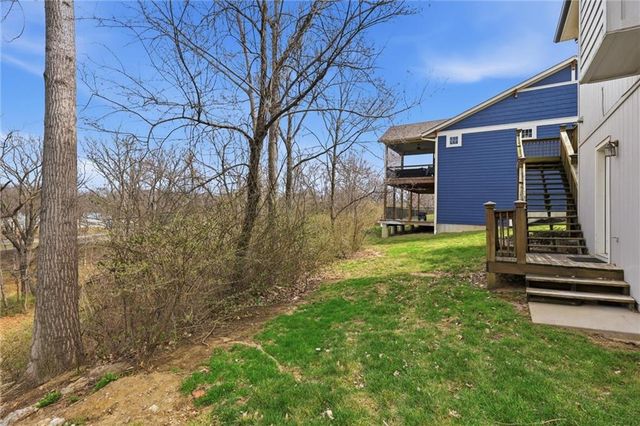 3733 S Thompson Circle, Kansas City, KS 66103