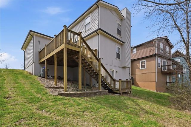 3733 S Thompson Circle, Kansas City, KS 66103