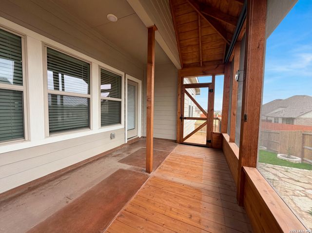 1613 Couser, New Braunfels, TX 78132