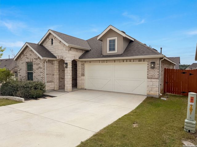 1613 Couser, New Braunfels, TX 78132