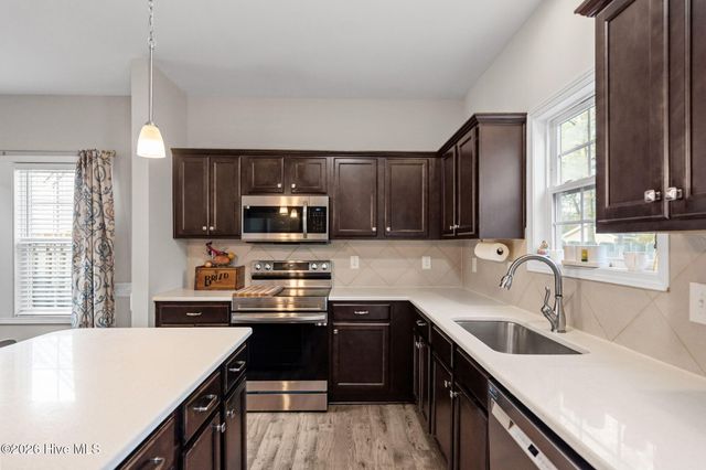 2302 Cottagefield Lane, Leland, NC 28451