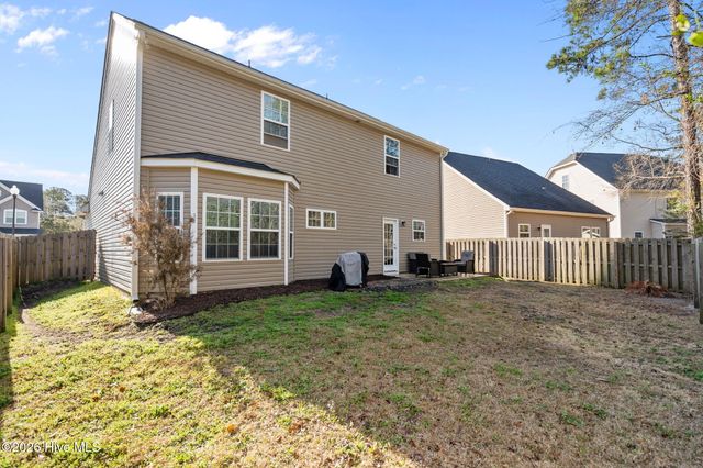 2302 Cottagefield Lane, Leland, NC 28451