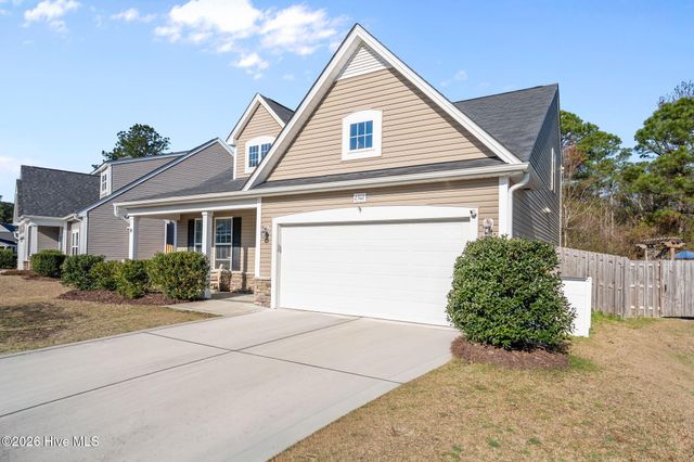 2302 Cottagefield Lane, Leland, NC 28451