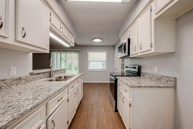 3327 Beasley Avenue, Needville, TX 77461