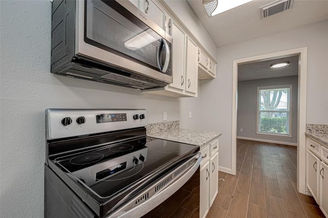 3327 Beasley Avenue, Needville, TX 77461
