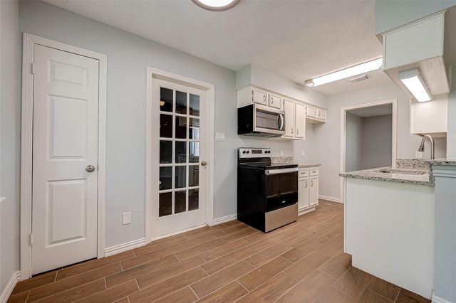 3327 Beasley Avenue, Needville, TX 77461