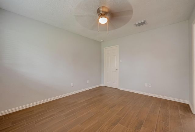 3327 Beasley Avenue, Needville, TX 77461