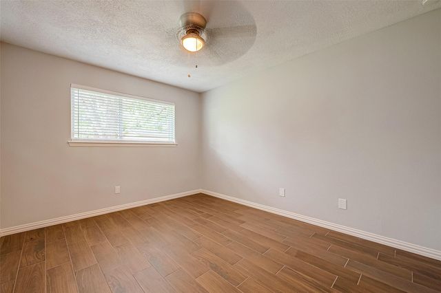 3327 Beasley Avenue, Needville, TX 77461