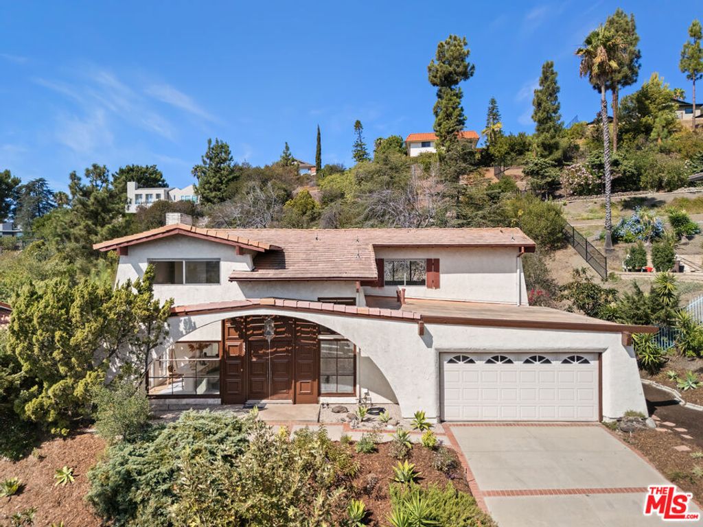 2537 Cordelia Road, Los Angeles, CA 90049 — exterior