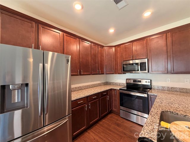 9330 Grand Valley Drive, Charlotte, NC 28213
