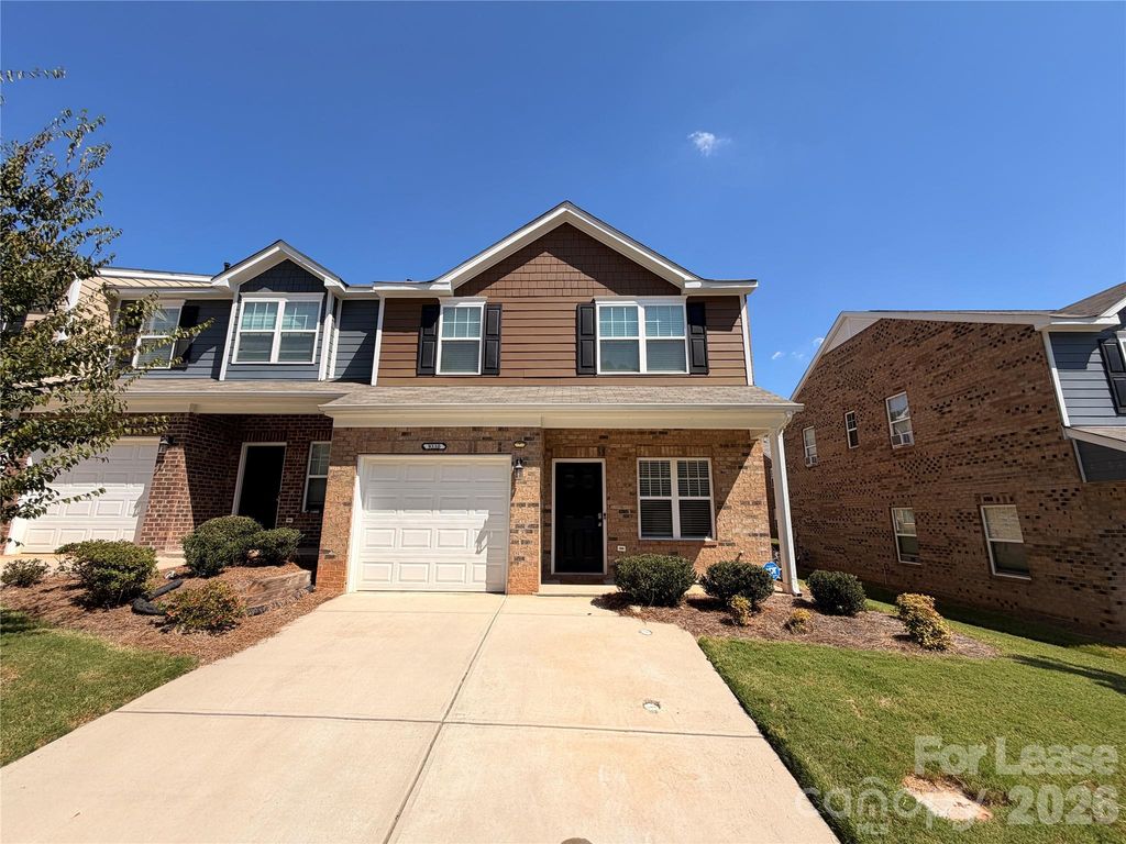 9330 Grand Valley Drive, Charlotte, NC 28213