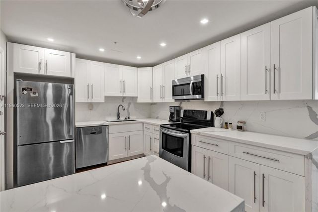 10160 Collins Ave 306N, Bal Harbour, FL 33154