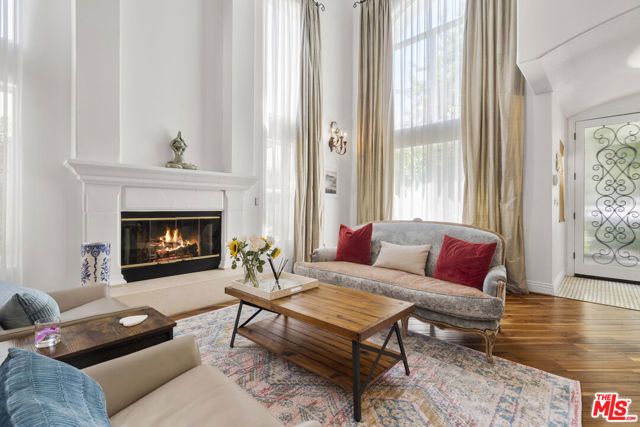 4544 Tobias Avenue, Sherman Oaks, CA 91403