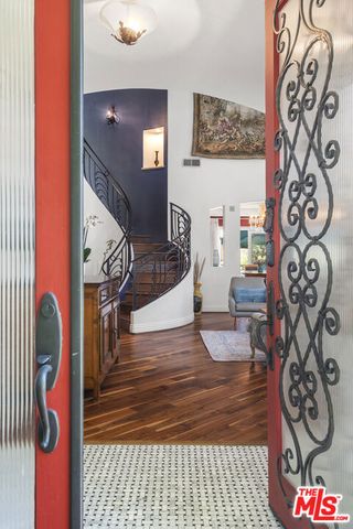 4544 Tobias Avenue, Sherman Oaks, CA 91403